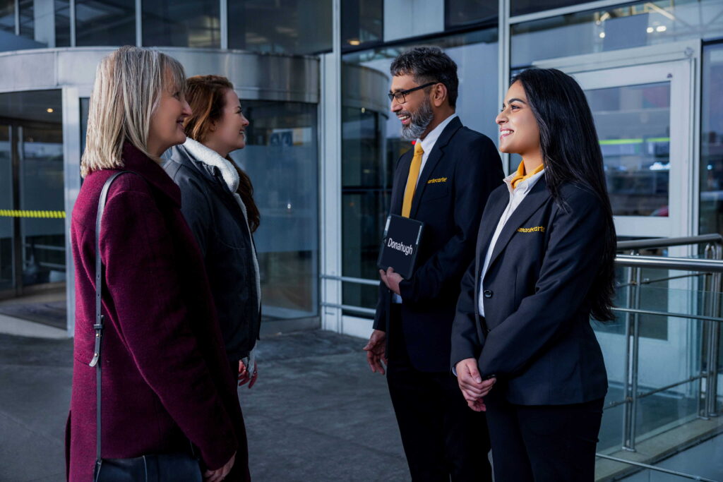 Luggage Carts, Electronic Lockers, Concessionaire Smarte Carte