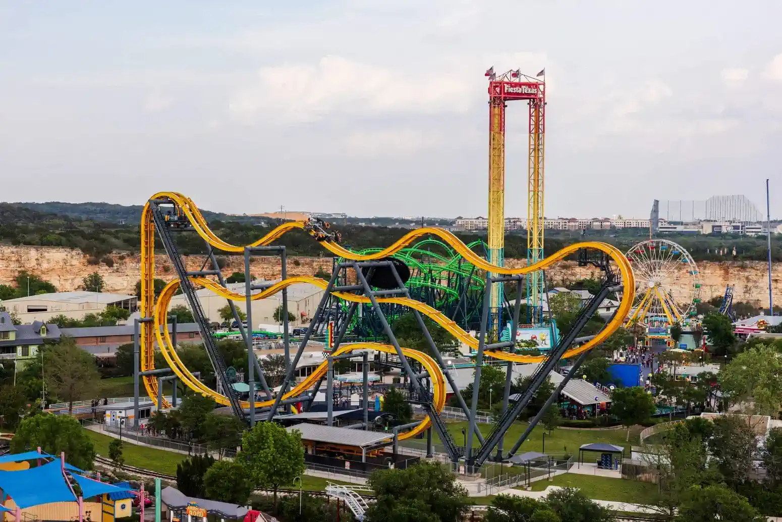 amusement-market-photo-optimized Amusement market